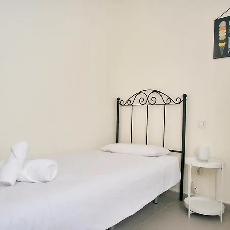 Work & Pet Friendly Urban Flat Close To The Beach Apartment Las Palmas de Gran Canaria