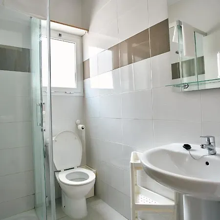 Work & Pet Friendly Urban Flat Close To The Beach Apartment