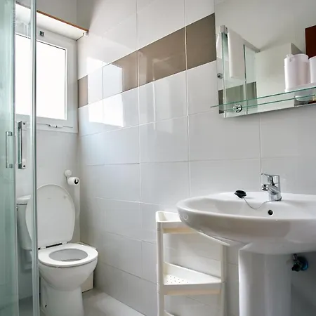 Apartment Work & Pet Friendly Urban Flat Close To The Beach *