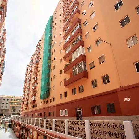 Work & Pet Friendly Urban Flat Close To The Beach * Las Palmas de Gran Canaria
